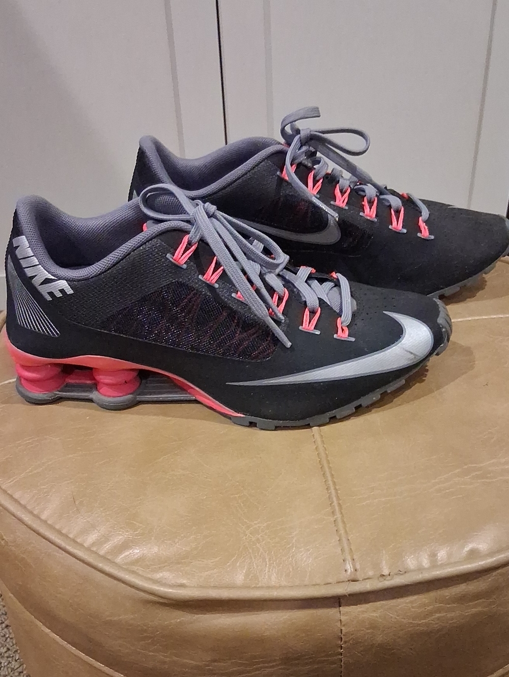 Nike Shox Superfly Women's Black and Pink Athletic Running Shoes